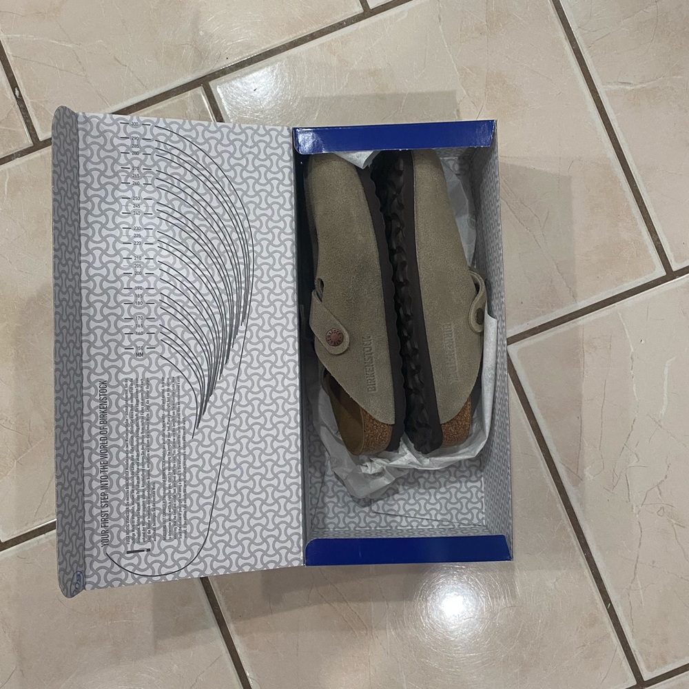 Birkenstock Boston - suede clog in taupe